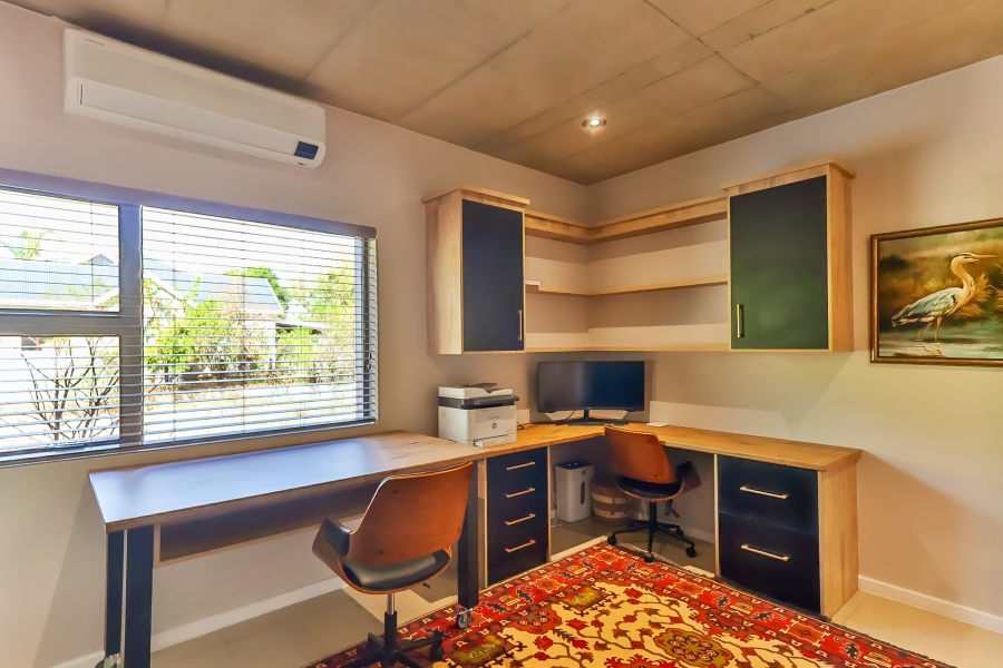 4 Bedroom Property for Sale in The Coves North West
